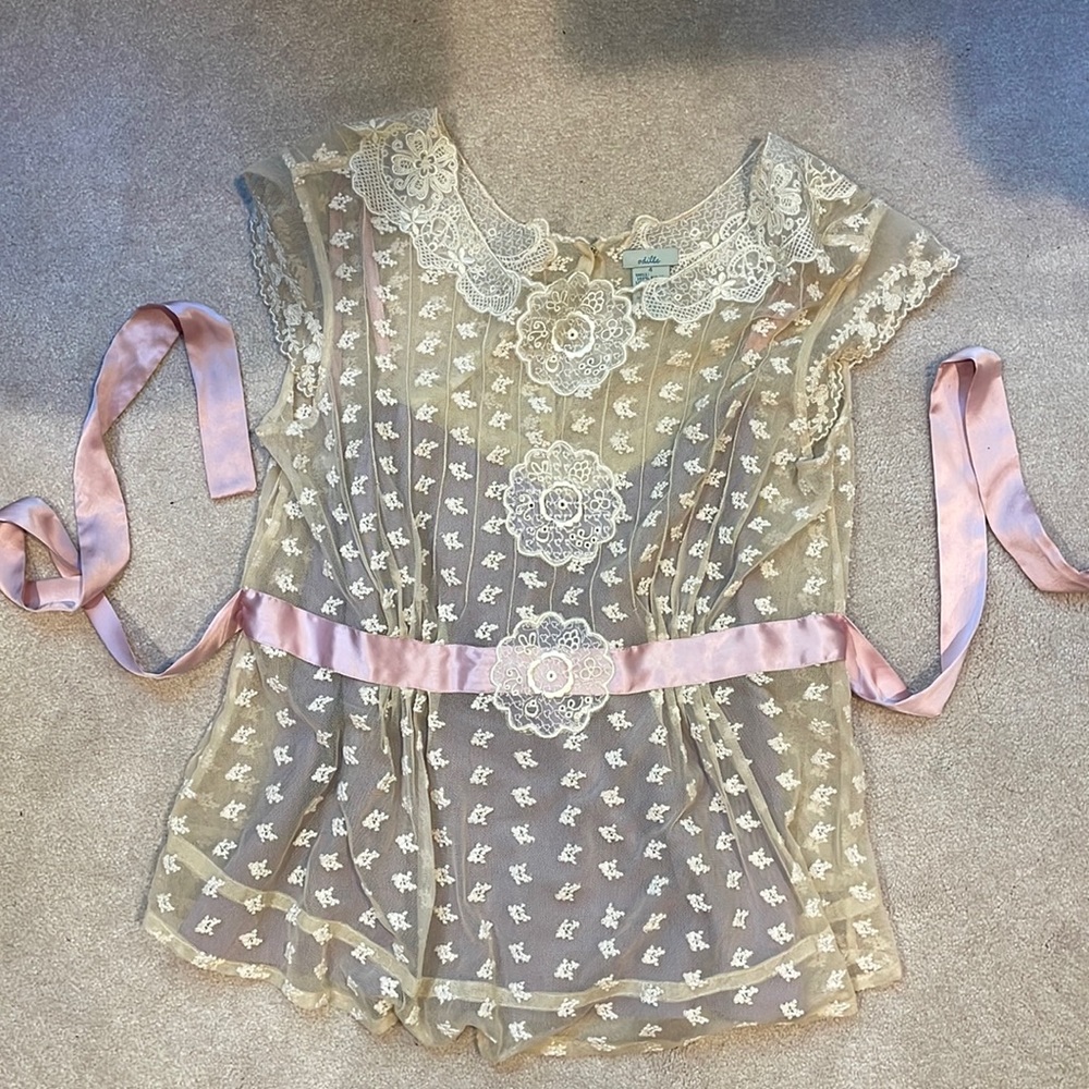 Anthropologie Odille top size 4
